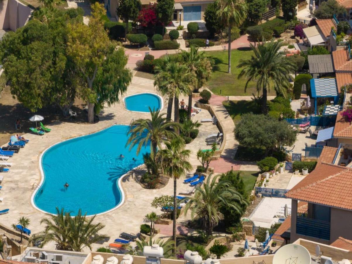 Kings Palace Indigo 109 Paphos Bagian luar foto