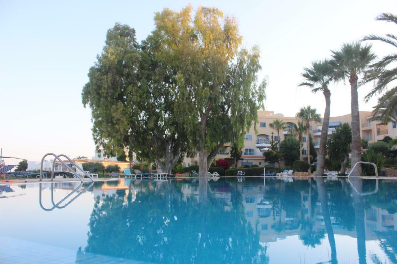 Kings Palace Indigo 109 Paphos Bagian luar foto