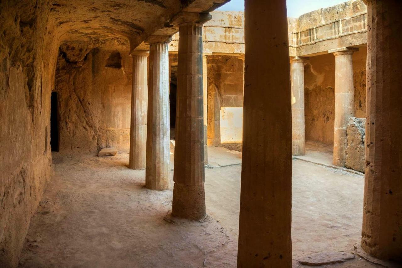 Kings Palace Indigo 109 Paphos Bagian luar foto